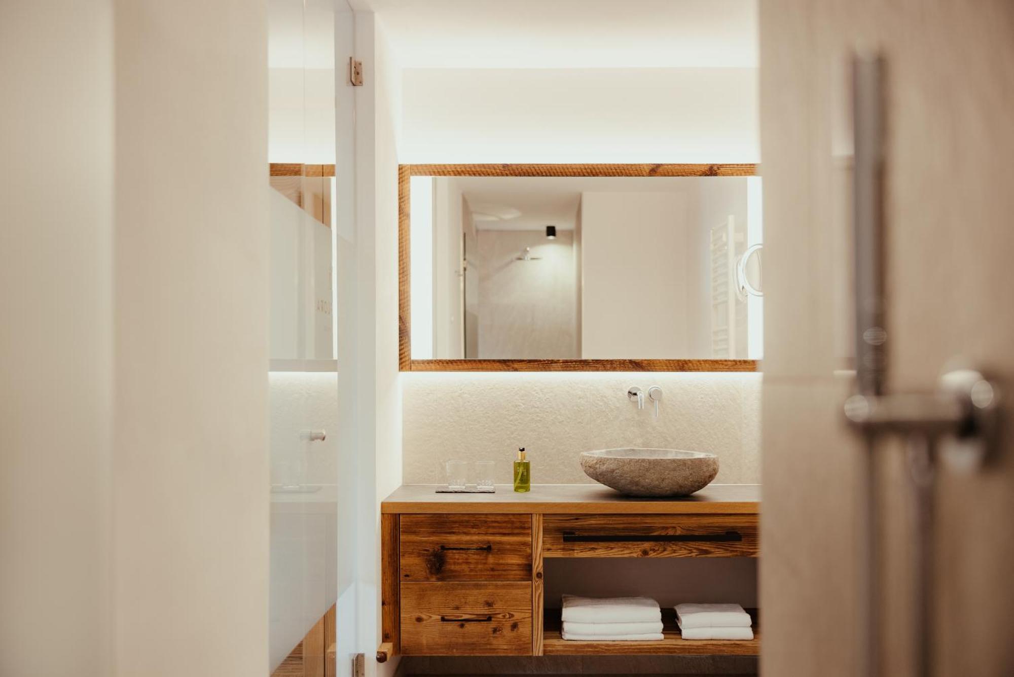 Villa Flora Mountain Lodges San Cassiano  Ngoại thất bức ảnh